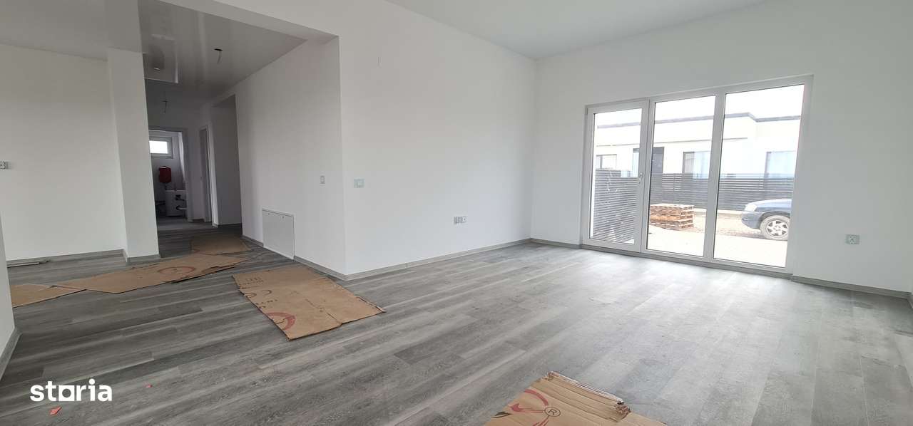 Casa 4 camere un nivel finalizata intabulata cartier Izvor Tarlungeni-2