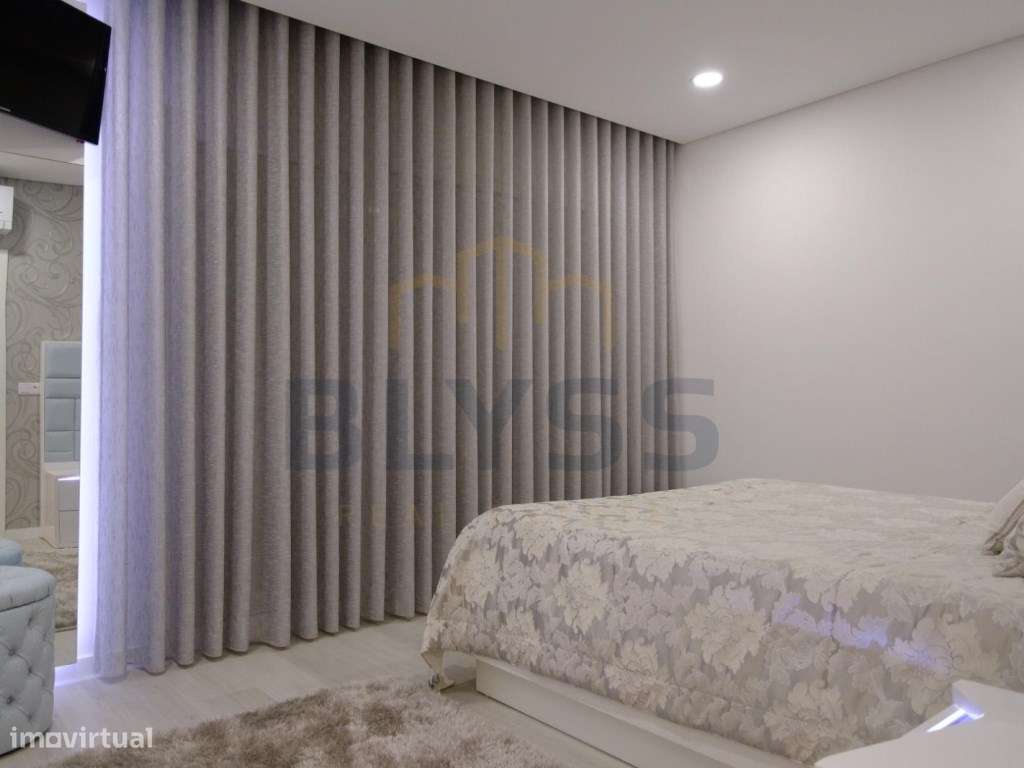 Moradia T4 com Piscina na Aroeira - Charneca da Caparica-40