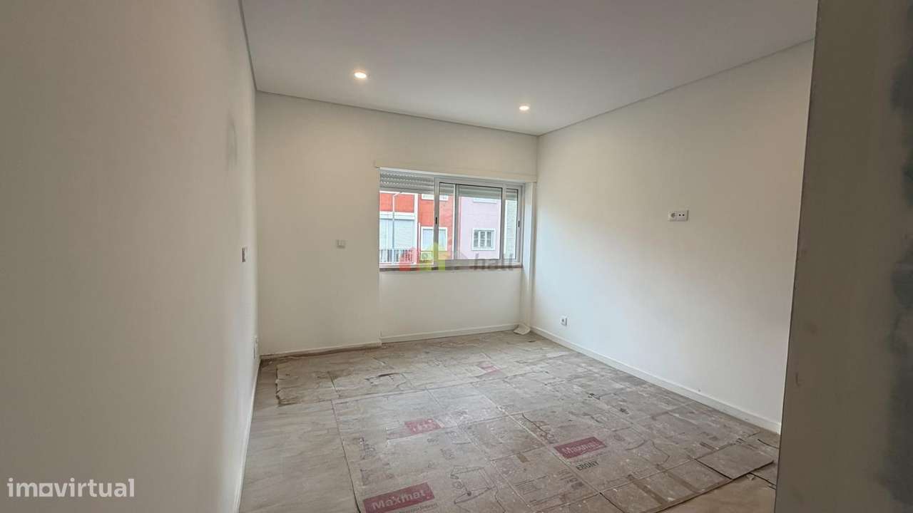 Apartamento T4 totalmente remodelado | Av. Afonso Henriques – Barreiro-24