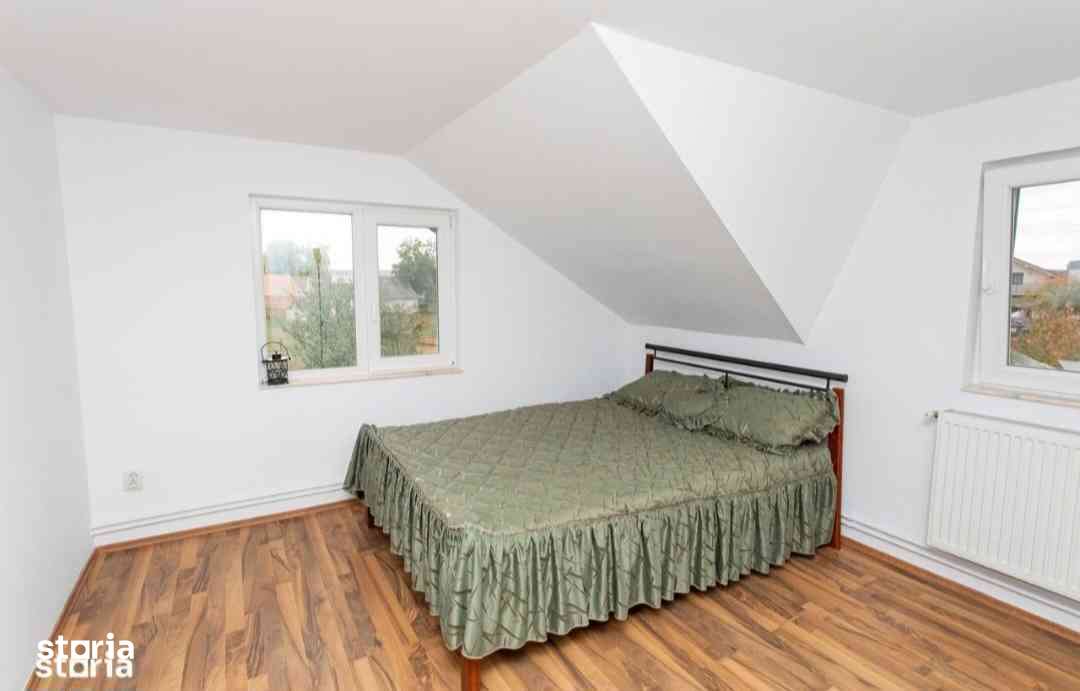 Vilă  Parter+ Mansardă Santandrei mobilată utilată-15