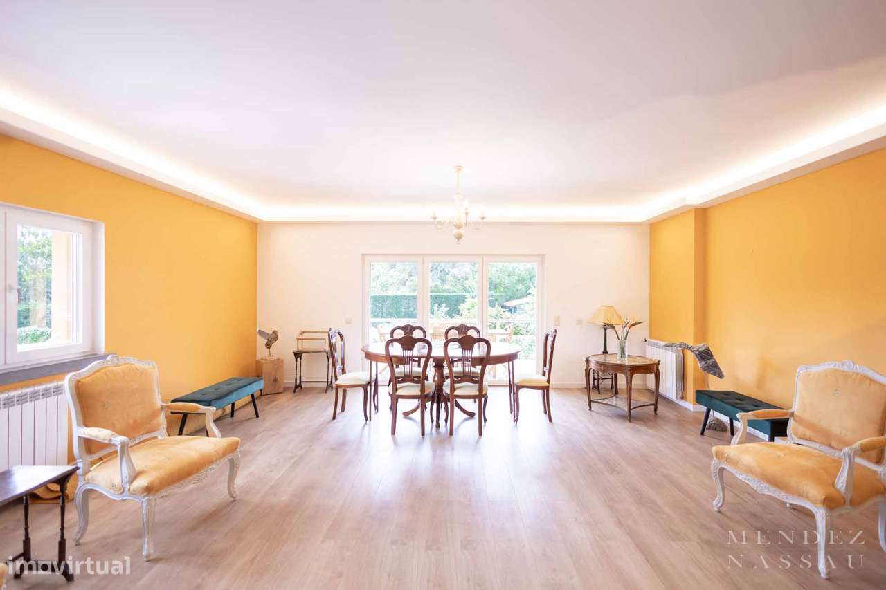 Private Estate - Multi Family - Estoril Villa-14