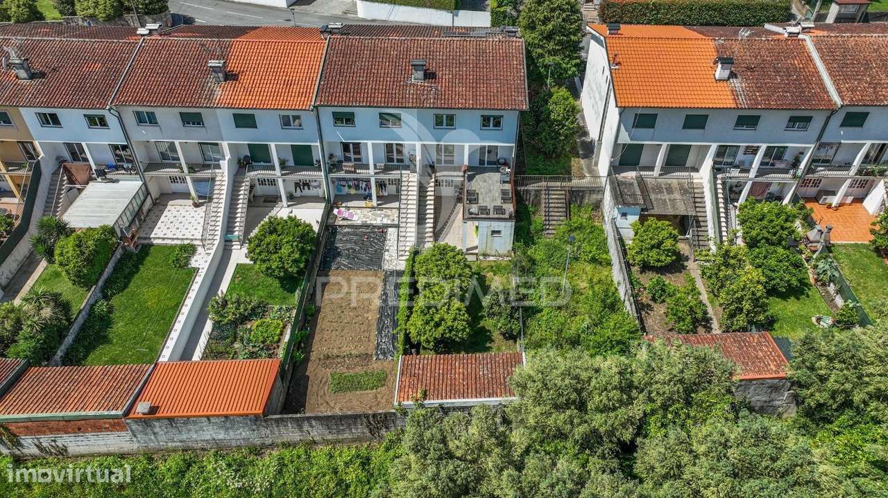 Moradia T3 - Carrazedo, Amares - Grande imagem: 2/30