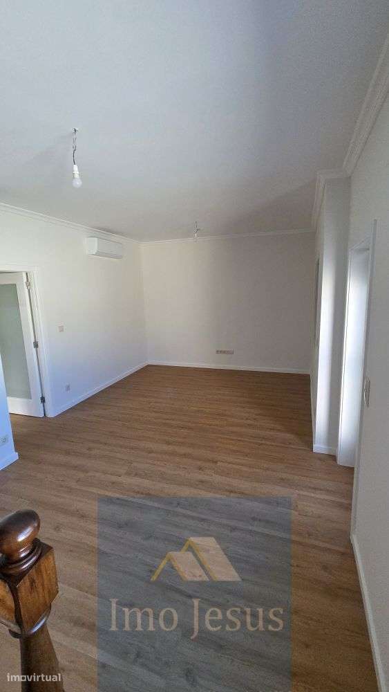 Moradia T3 centro Carvalhos-18