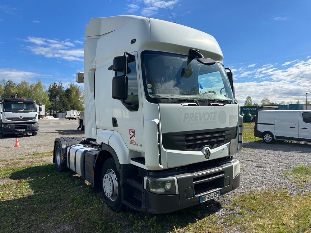 Renault Premium 2013