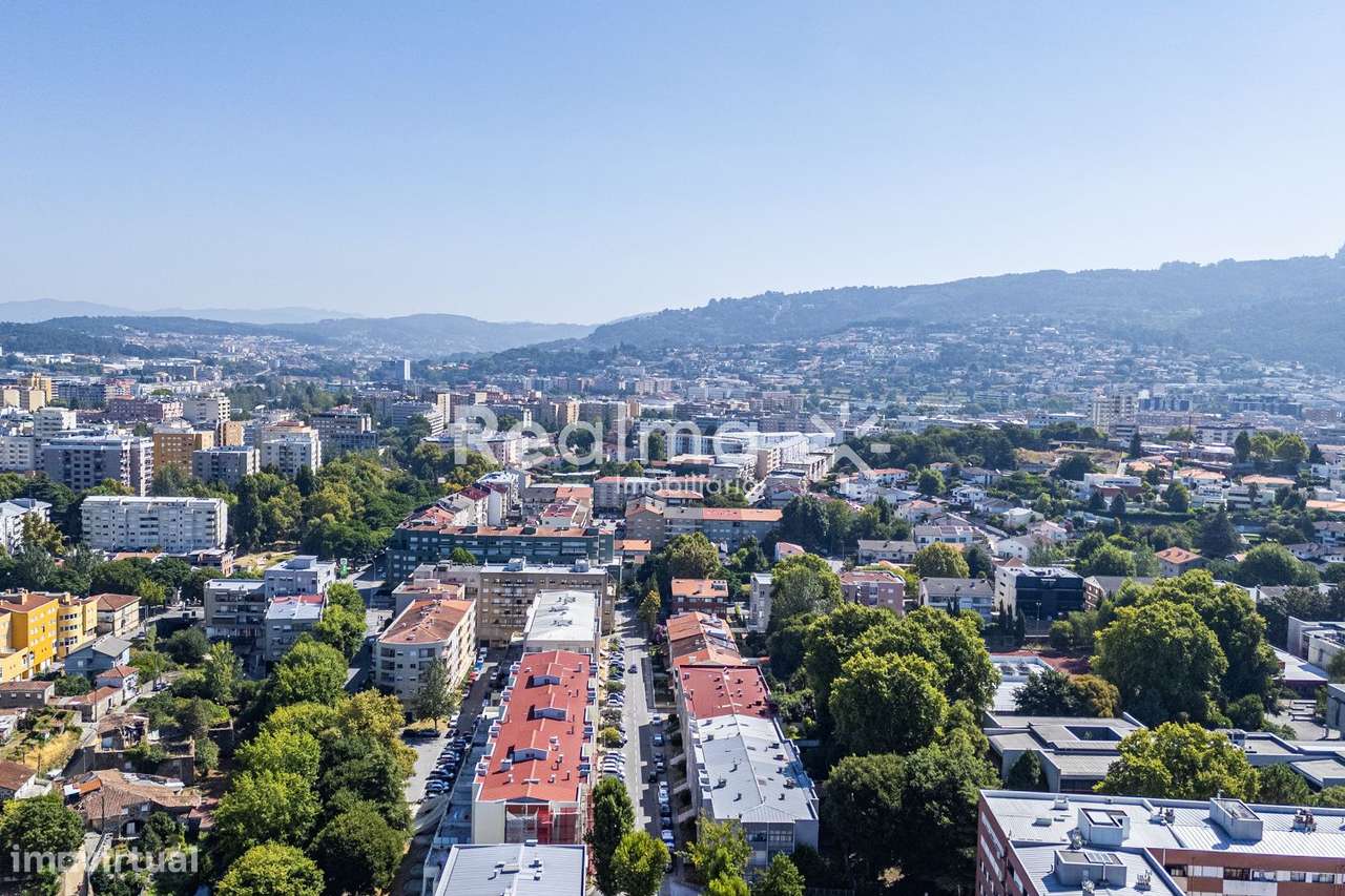 Apartamento T2 Renovado - S.José de S.Lazaro-33