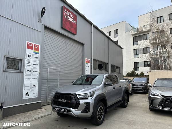 Toyota Hilux 2.8D 204CP 4x4 Double Cab AT GR Sport - 2