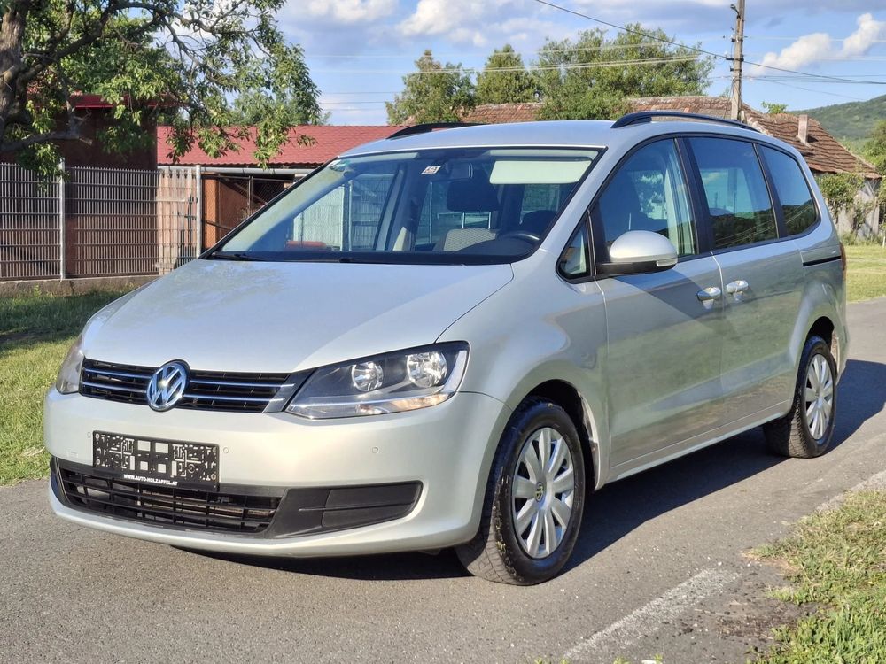 Volkswagen Sharan II [2010 - Prezent] 2.0 TDI DPF BlueMotion Trendline 2011