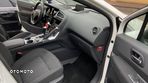 Peugeot 3008 1.6 e-HDi Active S&S - 21