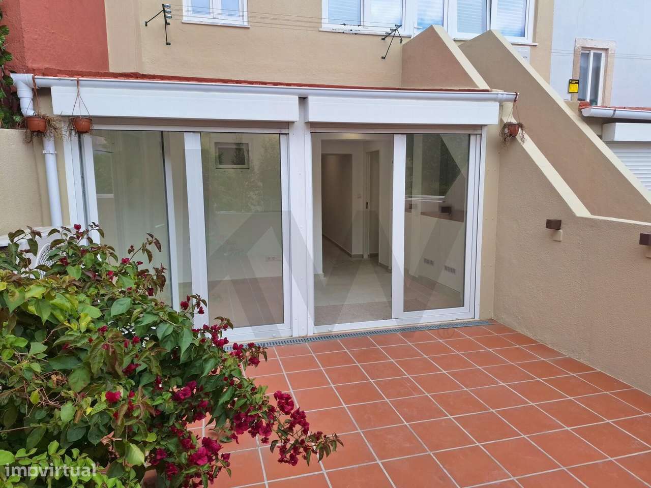 Apartamento T2 em São Vicente-0