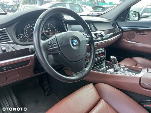 BMW 5GT 535d xDrive - 8