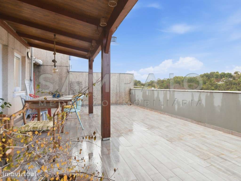 Apartamento T3 - Valbom - Recuado!-11