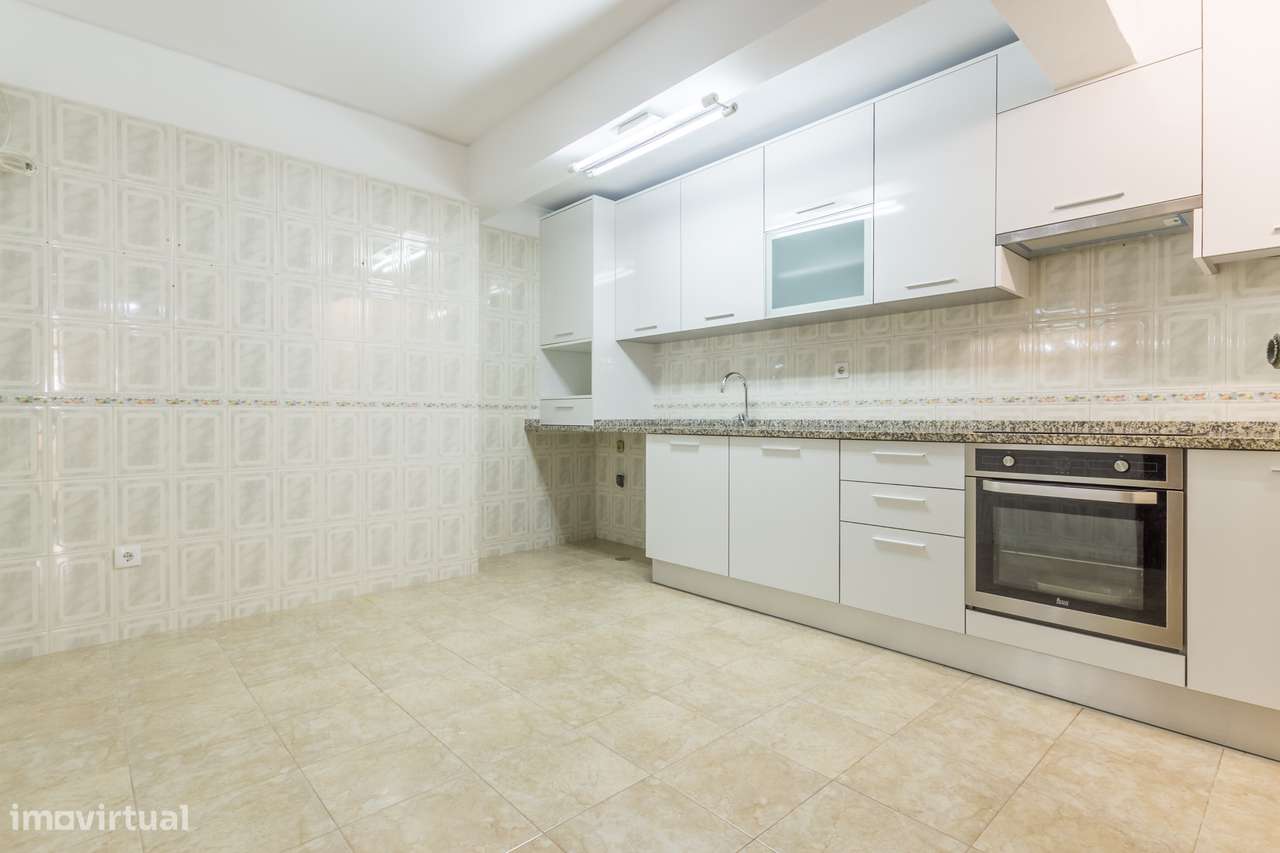 Apartamento T3 em Sesimbra com vista Mar-19