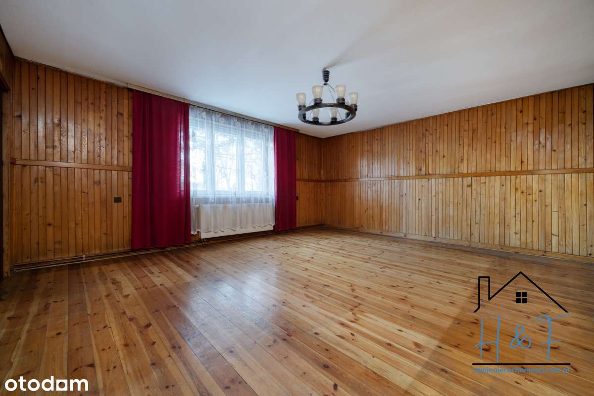 Dom z potencjałem, kawalerką i 2 garażami-12