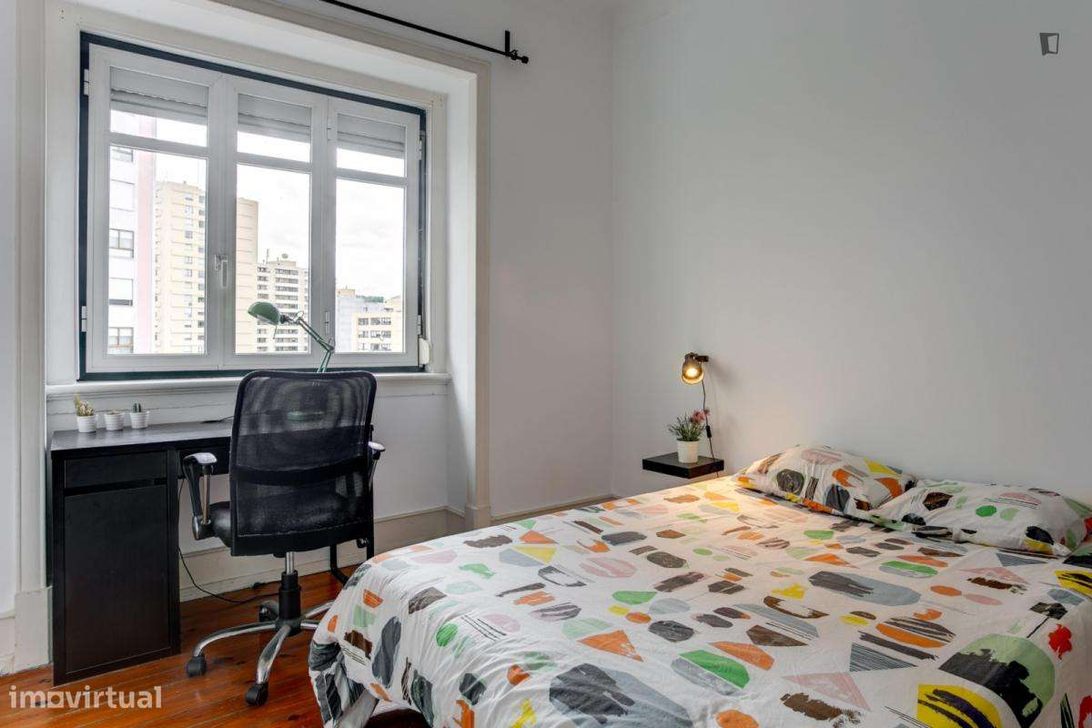 Quarto - localizado em Sete Rios Lisbon - Grande imagem: 4/6