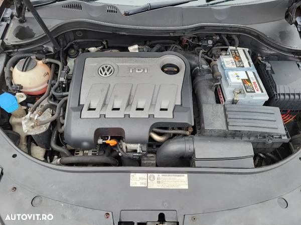 Dezmembram/Piese Volkswagen Passat B7 - 6