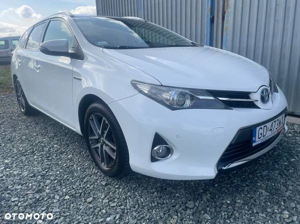 Toyota Auris - 1