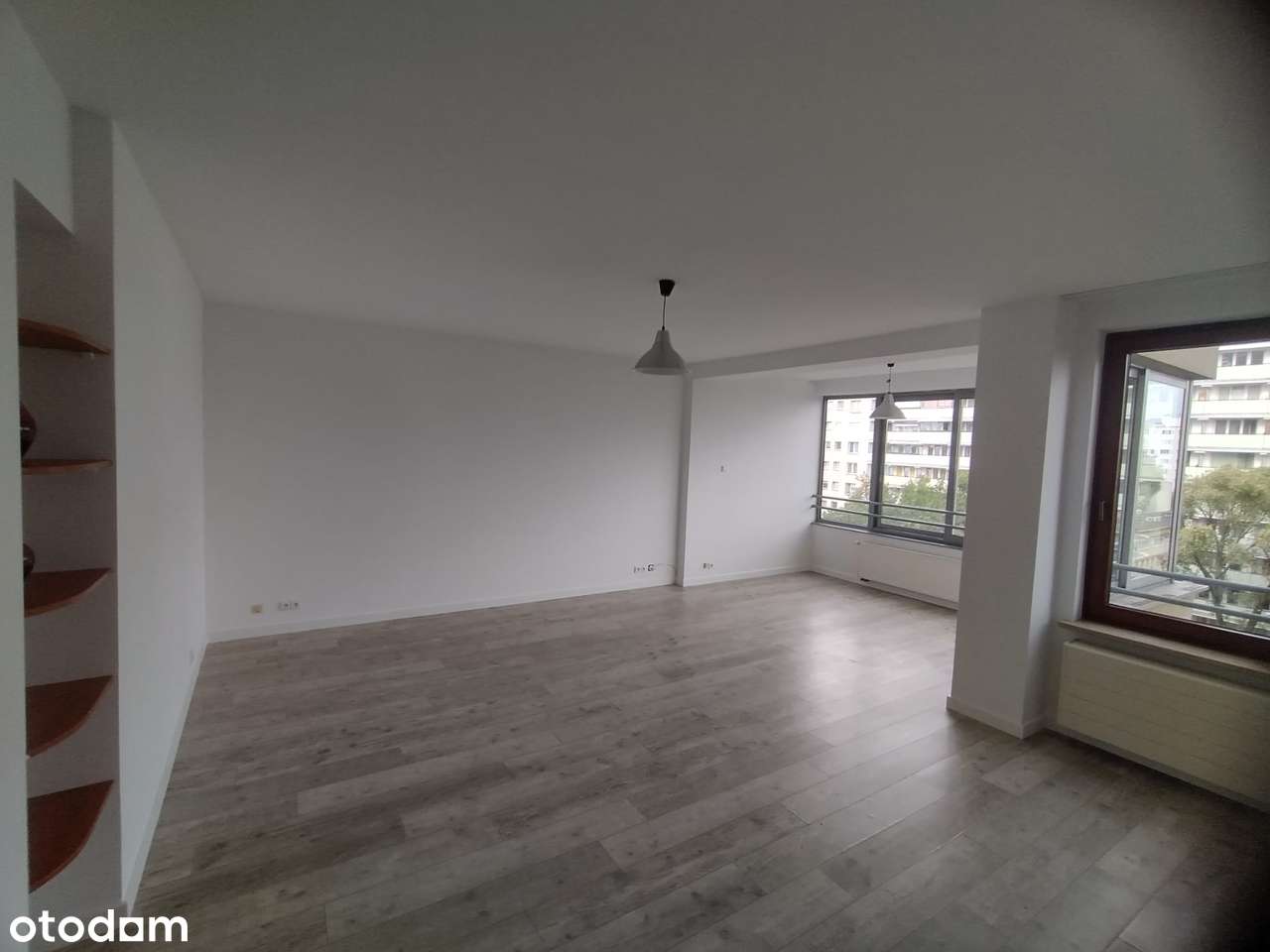 Przestronne 3-pokojowe mieszkanie z garażem - Pełny obrazek: 1/8