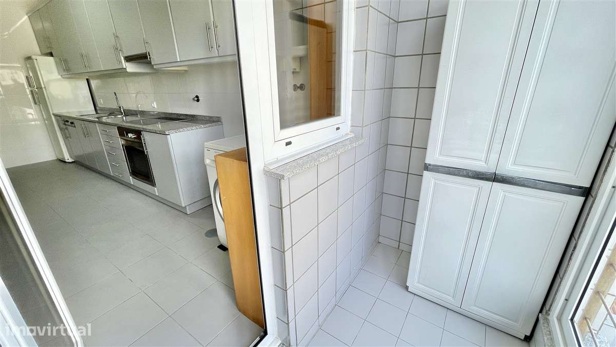 T3 Centro-Póvoa de Varzim-aparcamento-13