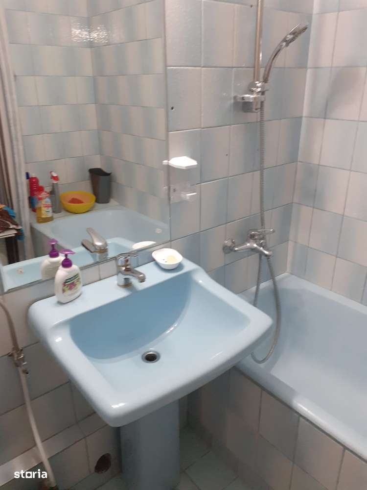 Se inchiriaza apartament 3 cam str. Sf Vineri la 3 min Piata Unirii - Imagine principală: 5/10