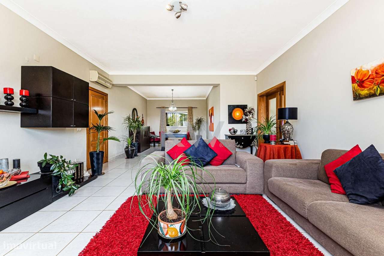 MORADIA TÉRREA COM 9 QUARTOS, PISCINA, JARDIM, ZONA DE LAZER, TRANQUIL - Grande imagem: 4/29