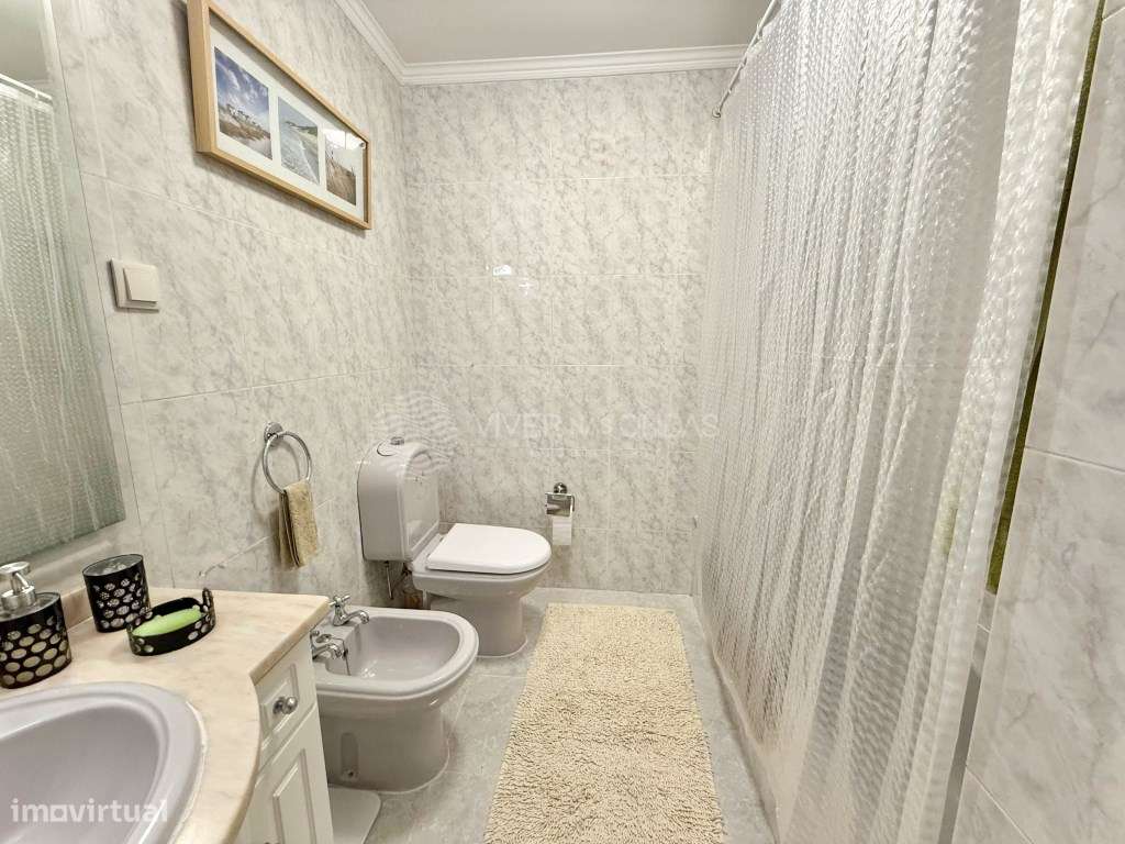 T2 Último Piso com Lareira e Lugar de Garagem | Pedras Rubras-14