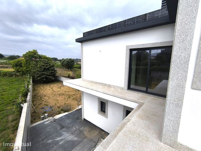Moradia T4 nova para venda em Fragoso - Barcelos-3
