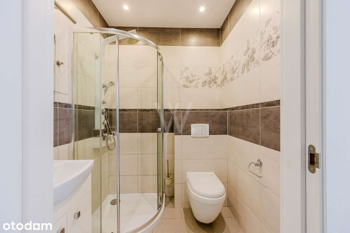 Nowoczesny bliźniak z pięknym ogrodem-7