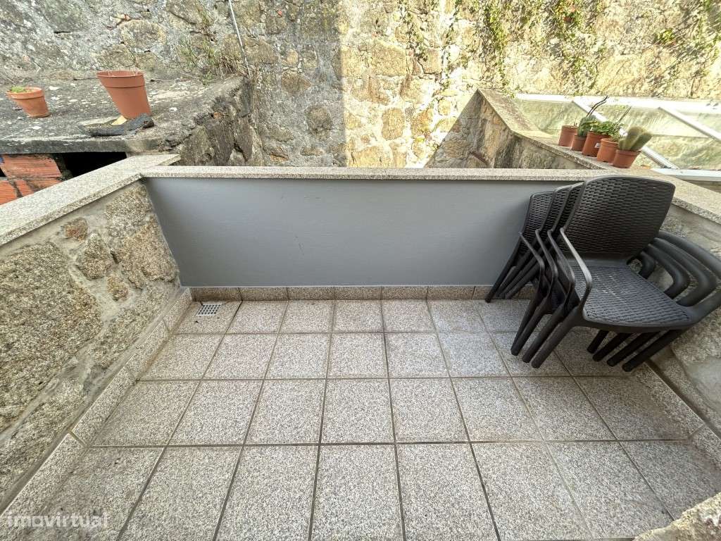 Apartamento T 1 com Terraço vistas rio Douro com Licença AL-9