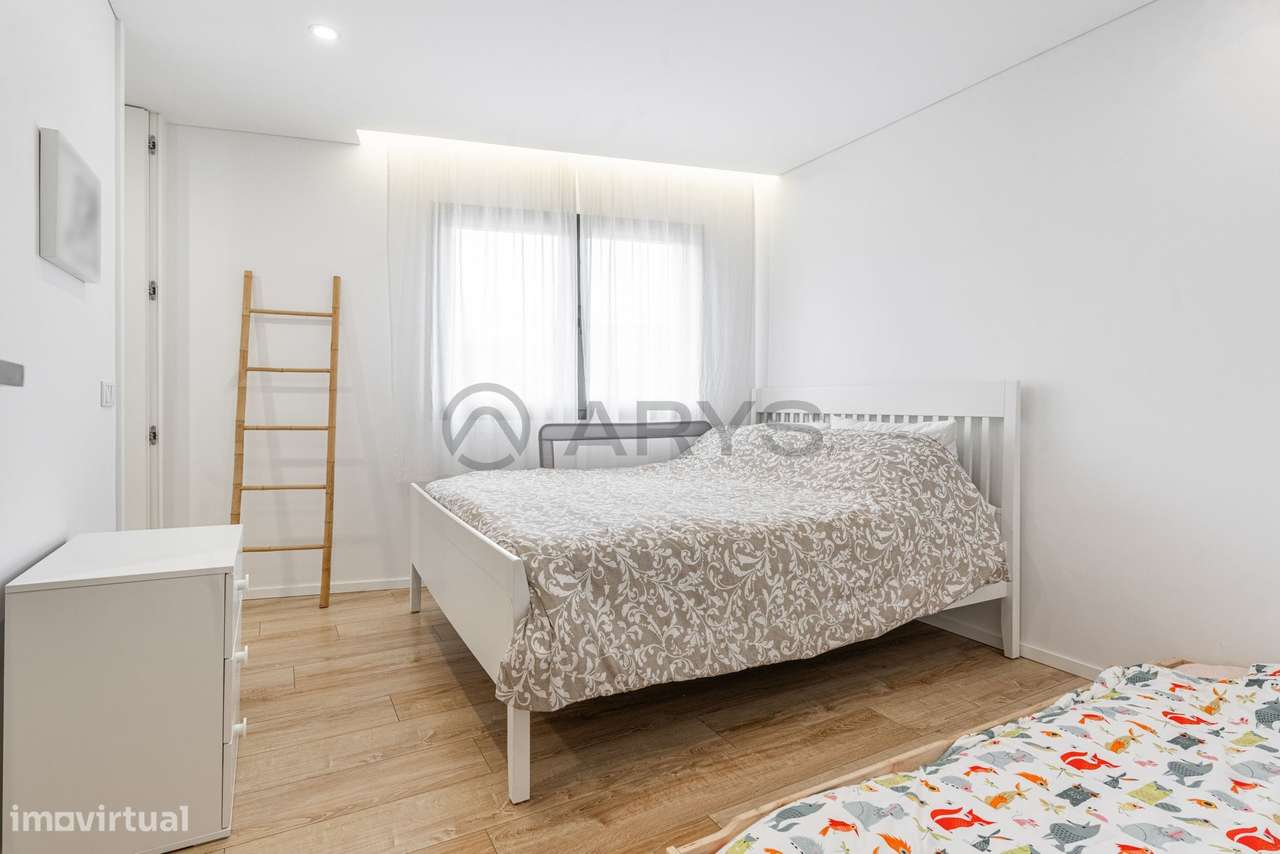Apartamento T2 Semi-novo, em Tenões-15