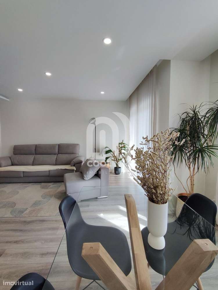 T2 Recente com logradouro e arrecadação ideal para escritório-10