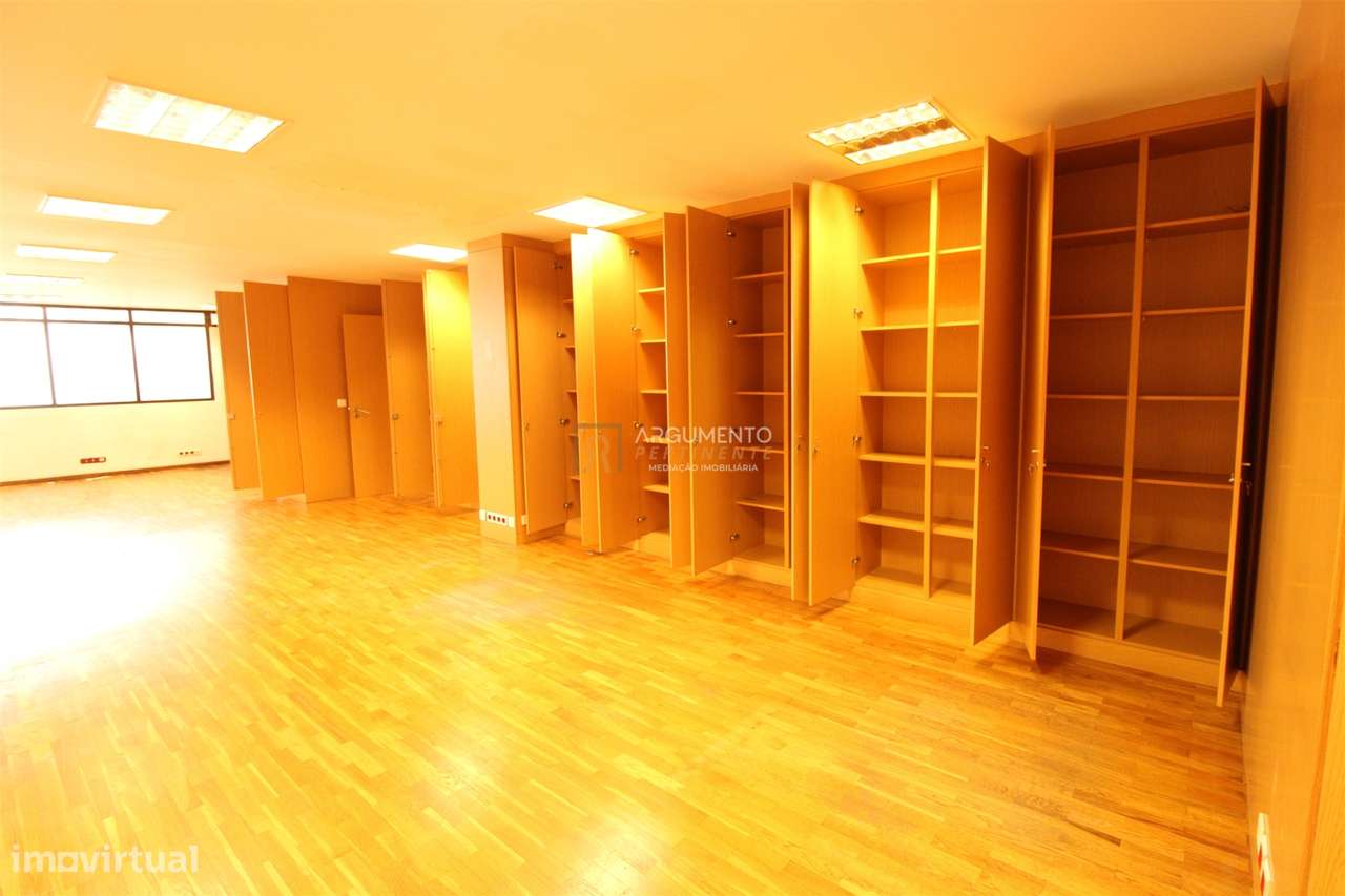 Investimento único no Bonfim – espaço ideal para conversão em apartame - Grande imagem: 5/11