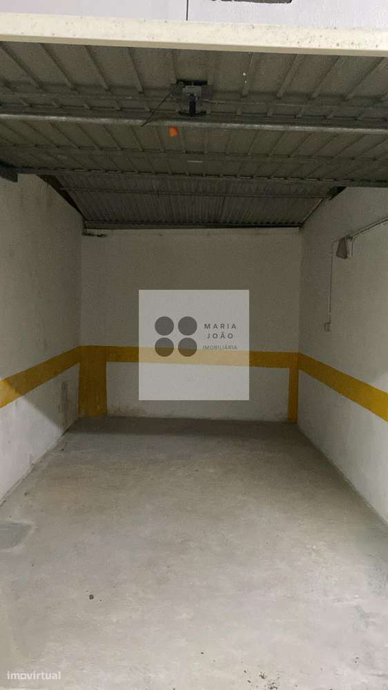 Arrendamento Garagem para 1 Carro, Zona calma, Oportunidade! - Grande imagem: 2/5