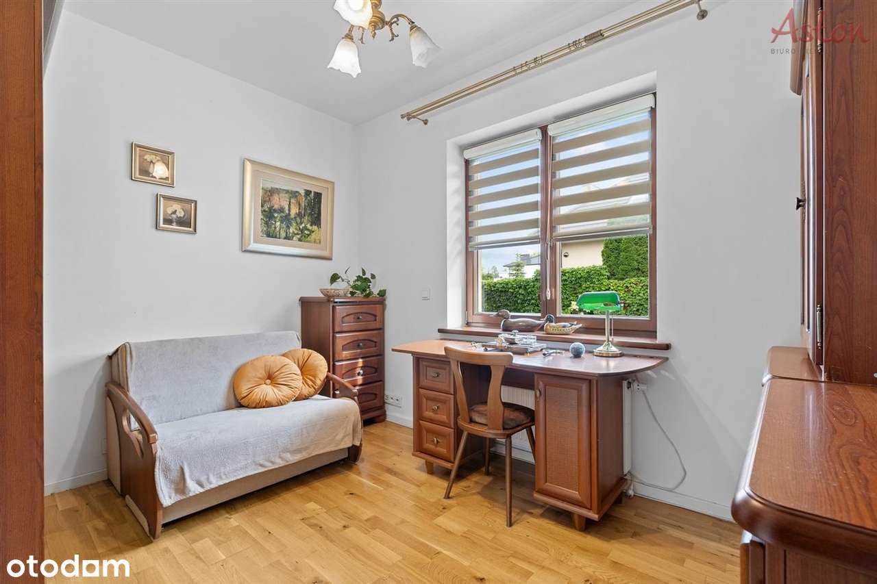 Piękny stylowy dom przy Trzech Stawach-14