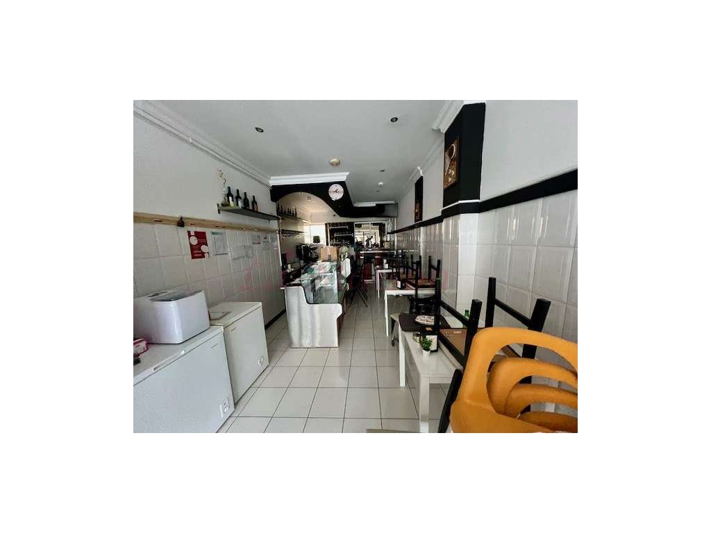 Loja na Amadora - Grande imagem: 5/7