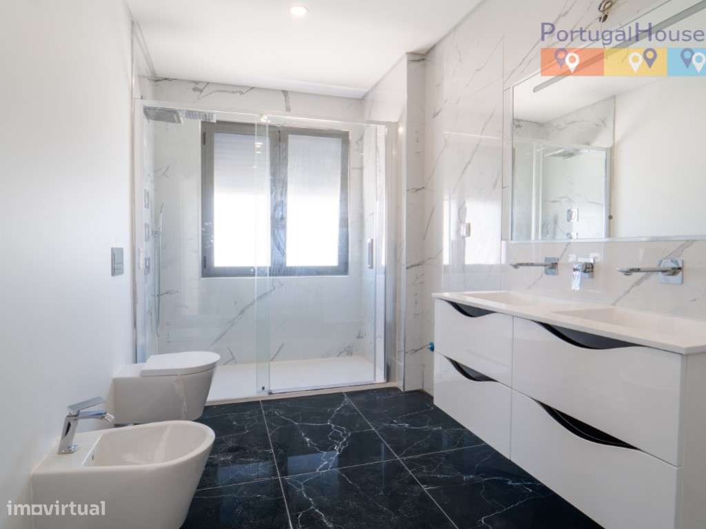 Moradia independente de arquitetura moderna e espetacular com vista...-18