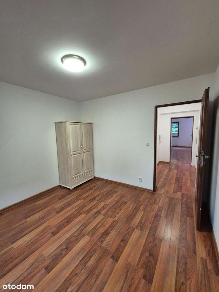 ** 2 pokoje **ul.Brzozowa** 54m2**2008rok *media miejskie**-4