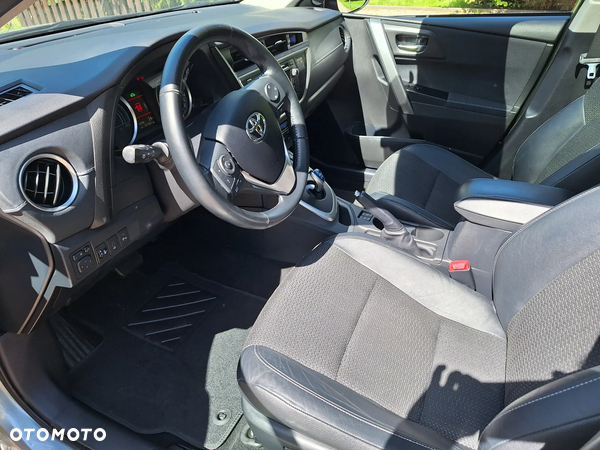 Toyota Auris 1.8 VVT-i Hybrid Automatik Edition - 15