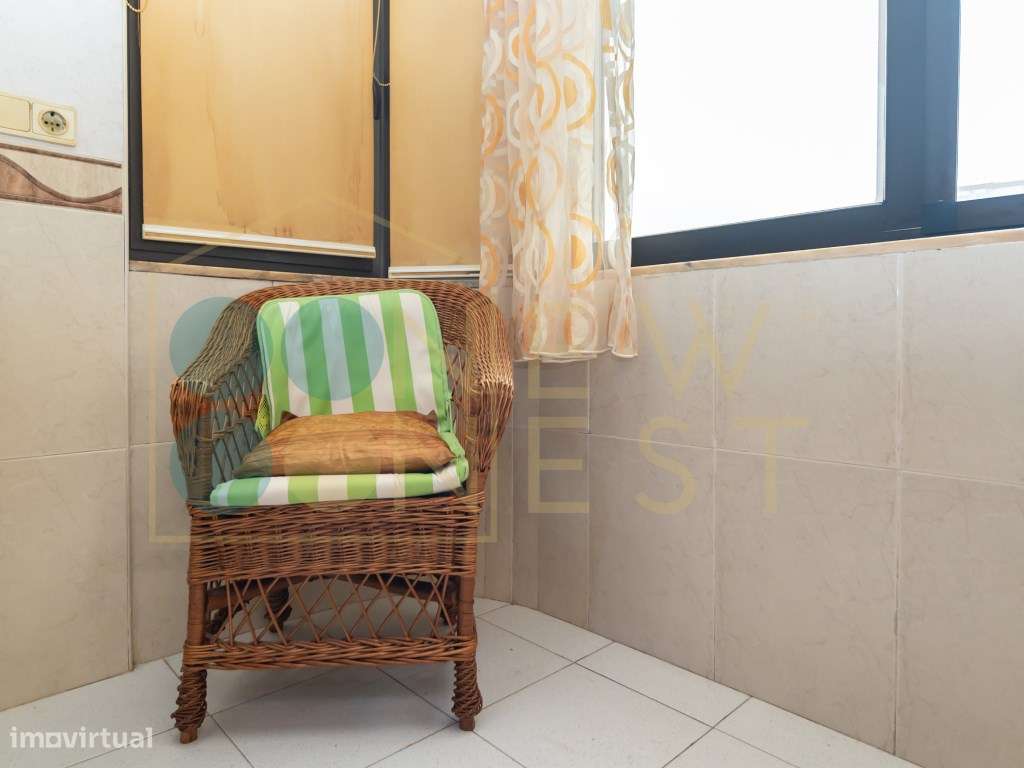 Apartamento T3 com elevador e parqueamento, junto ao Hospital-17