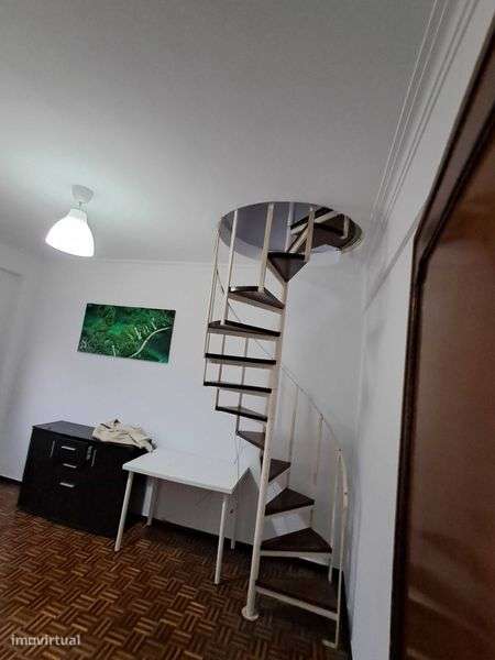 T-3+1 Mobilado.Equipado. Metro Rato.Estrela CentroLISBOA. Ler texto. - Grande imagem: 4/10