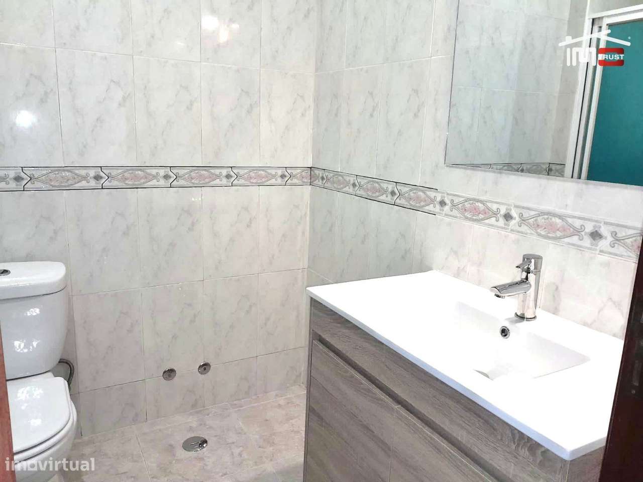 Apartamento T2 2º andar - Quinta do Conde - Grande imagem: 5/11