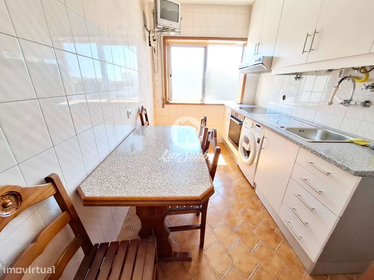 Apartamento T2 com lugar de garagem na Póvoa de Varzim - Grande imagem: 2/19