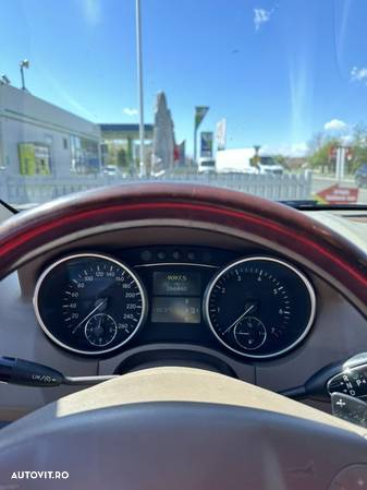 Mercedes-Benz ML 500 4MATIC 7G-TRONIC - 11