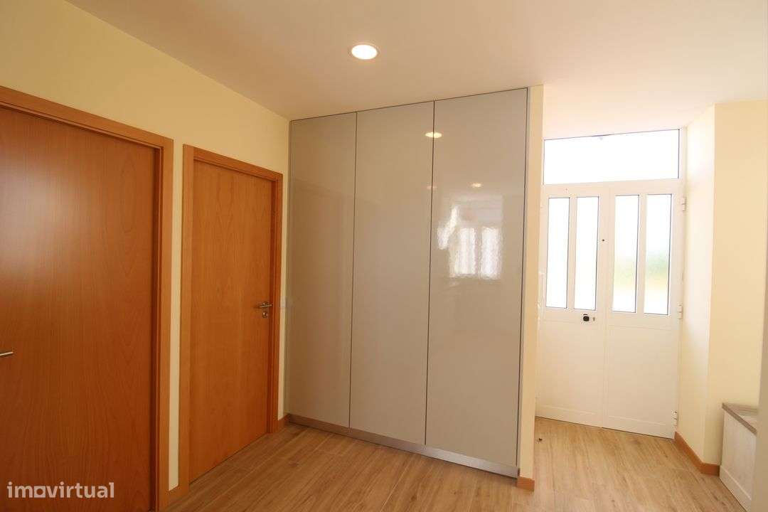 Andar/Moradia T1+1 em Esmoriz - Grande imagem: 4/13