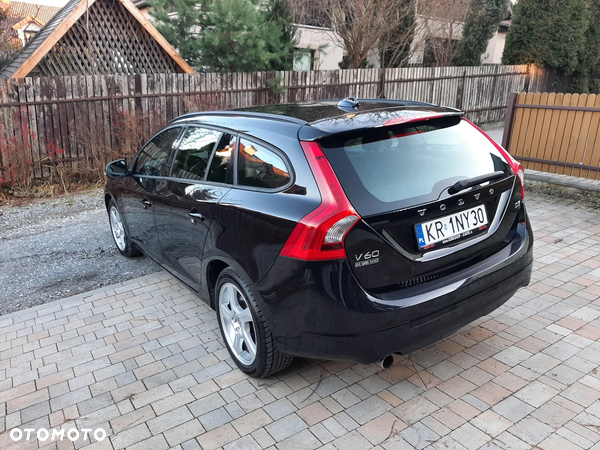 Volvo V60 D3 Base - 6