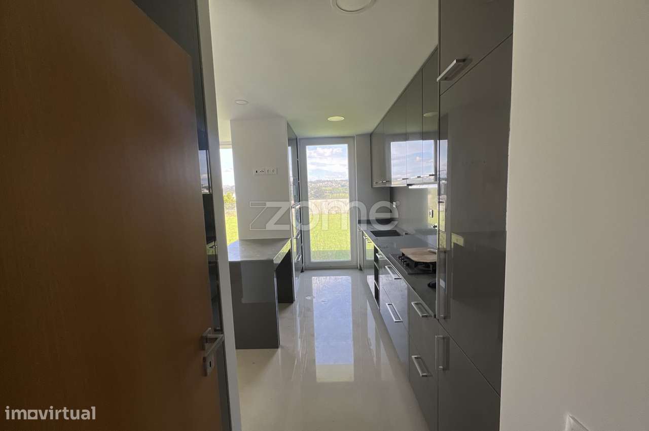 Apartamento, 273 m², Vila Real (Nossa Senhora da Conceição, São Pedro e São Dinis) - Grande imagem: 4/26