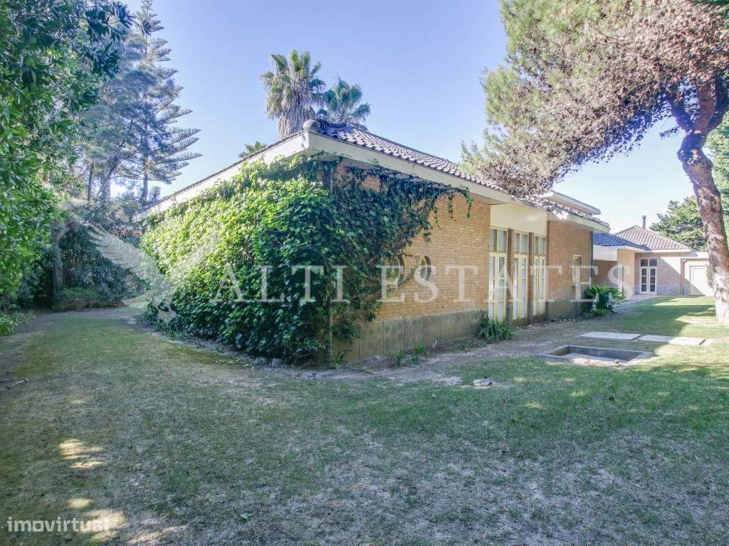 Moradia Única T4 + 1 Quinta da Marinha-34