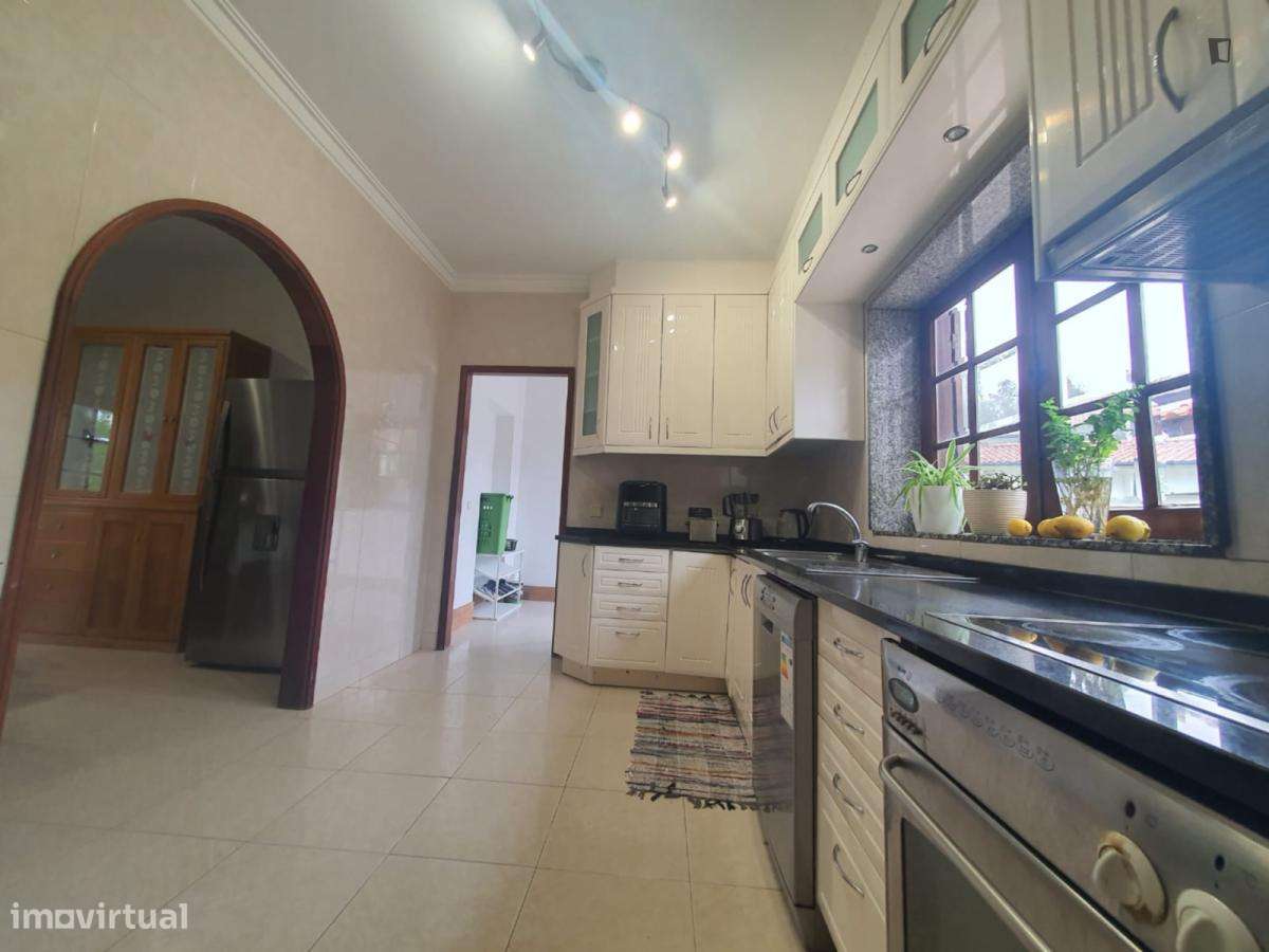 Quarto - localizado em Gulpilhares Porto - Grande imagem: 5/17