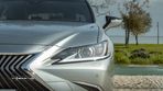 Lexus ES 300h Special Edition - 16