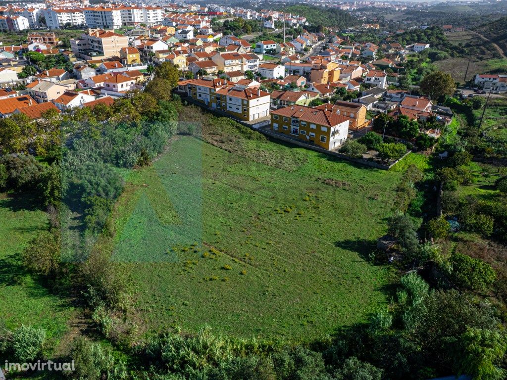 Terreno com 4830m2 em Varge Mondar - Rio Mouro