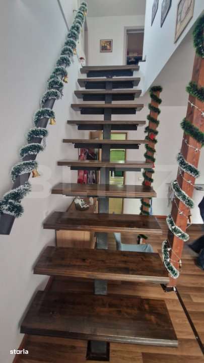 Casa de vanzare, cu 3 camere, 95 mp, individuala, zona Craiter - Imagine principală: 1/14